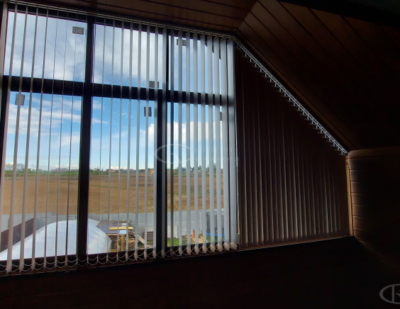 Вертикальные жалюзи